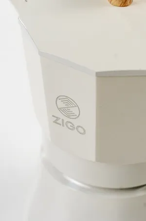 Гейзерная кофеварка ZIGO Nine-Tailed Fox, 3 порции белая